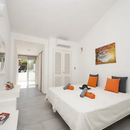 Villa In Albufeira Near Praia Da Oura Beach 别墅