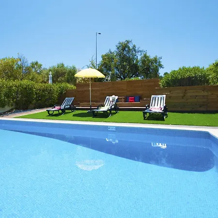 Villa In Albufeira Near Praia Da Oura Beach 阿尔布费拉