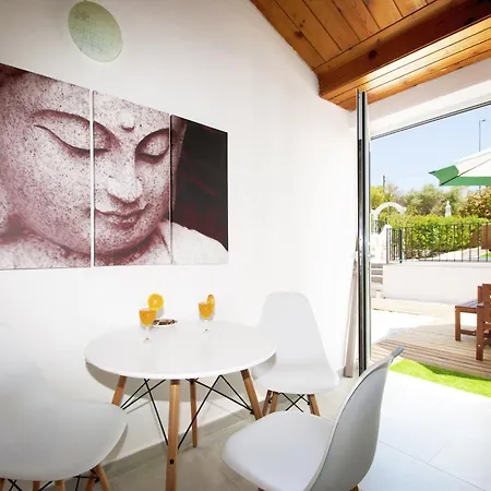 Villa In Albufeira Near Praia Da Oura Beach Villa Albufeira